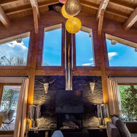 With Garden Close To The Slopes Chalet Chamonix